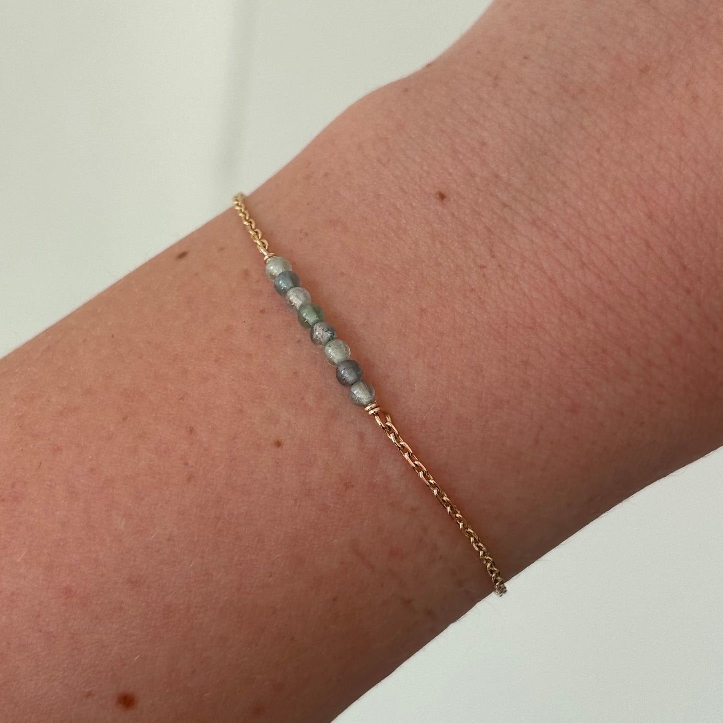 GAIA bracelet with string of pearls | gold or silver