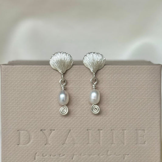 APHRODITE pearl earring | gold or silver
